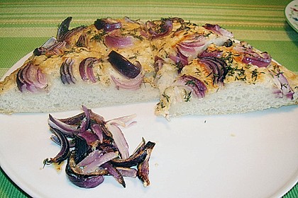 Schiacciata mit roten Zwiebeln 9
