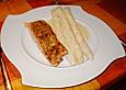 Roter Lachs mit wei&szlig;em Spargel