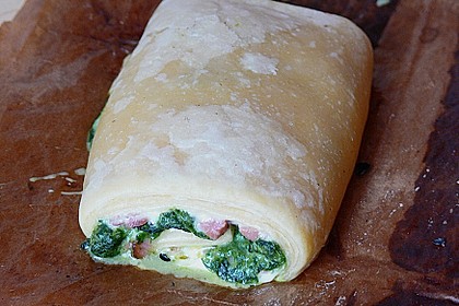 Blätterteigschnecken mit Spinat - Schinken - Füllung 8