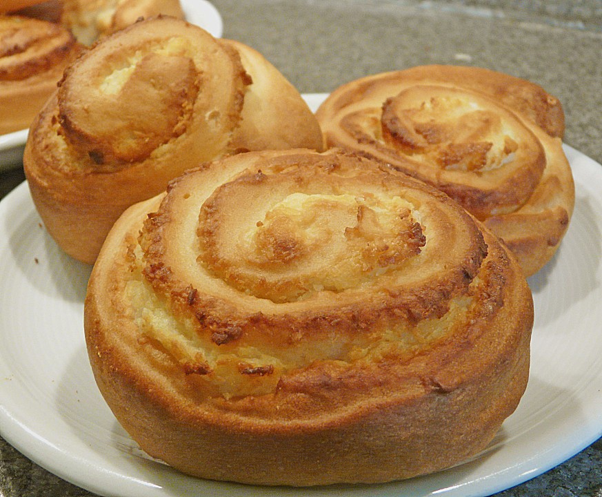 Hefeschnecken mit Kokoscreme (Rezept mit Bild) von Momo-Maus | Chefkoch.de