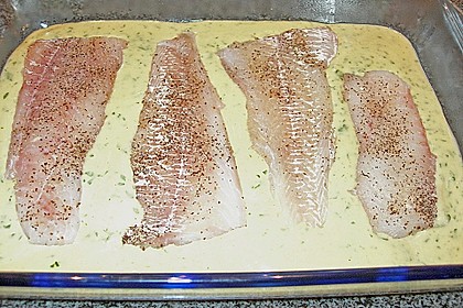 Fischfilet in Senfrahm mit Parmesankruste