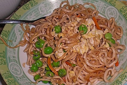Bratnudeln mit Sesam 1