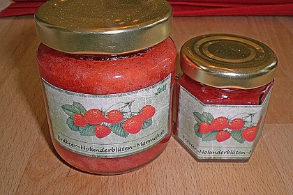 Erdbeermarmelade mit Holunderbl&uuml;ten 3