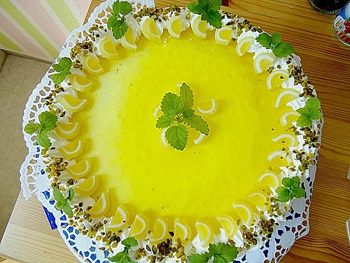 Zitronen - Joghurt - Torte (Rezept mit Bild) von enomi-s | Chefkoch.de