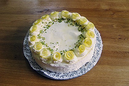 Zitronen - Joghurt - Torte 6
