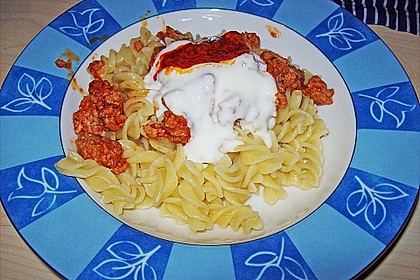 Schmetterlingsnudeln mit Hackfleisch und Joghurt 3