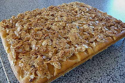 Apfel - Mandel - Kuchen mit Eierlikör 42