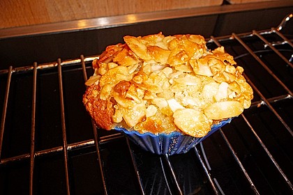 Apfel - Mandel - Kuchen mit Eierlikör 46