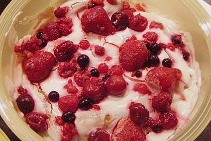 Beerenfr&uuml;chte - Dessert mit Vanille - Joghurt