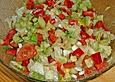Paprikasalat mit Gem&uuml;semais und Salatgurke