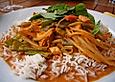 Rotes Thai - Curry mit Lachs und frischer Ananas