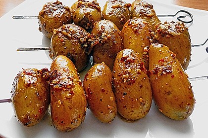 Feurige Kartoffelspie&szlig;e vom Grill 3