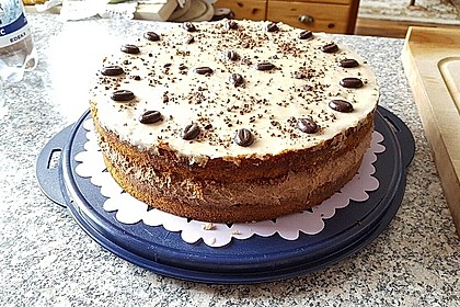 Cappuccino – Biskuittorte 24