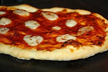 Pizza Margherita 13