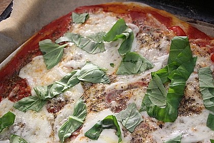 Pizza Margherita 14