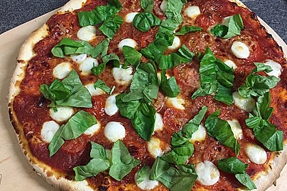 Pizza Margherita 1