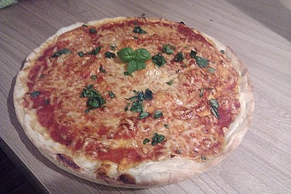 Pizza Margherita 12
