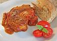 &Uuml;berbackenes H&auml;hnchenbrustfilet in Tomatensauce