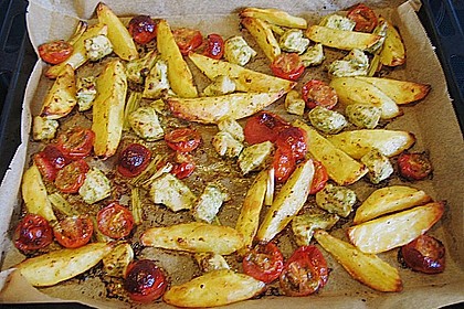 Hähnchenbrustfilet mit Country-Kartoffeln 84