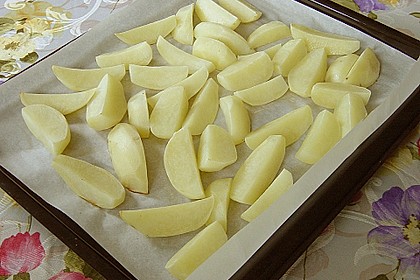 Hähnchenbrustfilet mit Country-Kartoffeln 98