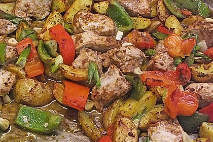 Hähnchenbrustfilet mit Country-Kartoffeln 70