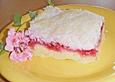Johannisbeerkuchen mit Kokoshaube