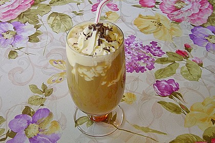 Eiskaffee Latte macchiato 2