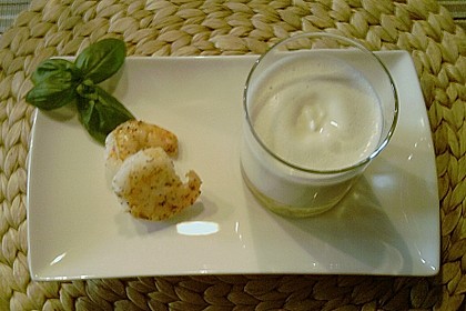 Rosmarinsüppchen mit Geflügelspieß 7