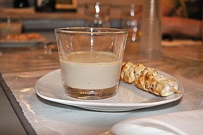Rosmarinsüppchen mit Geflügelspieß 15