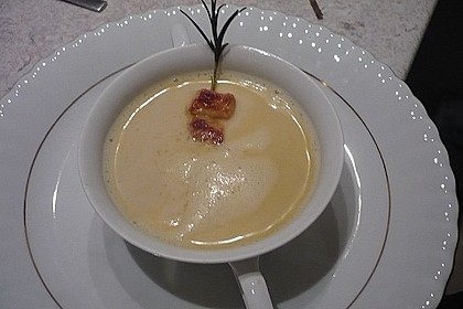Rosmarinsüppchen mit Geflügelspieß 5