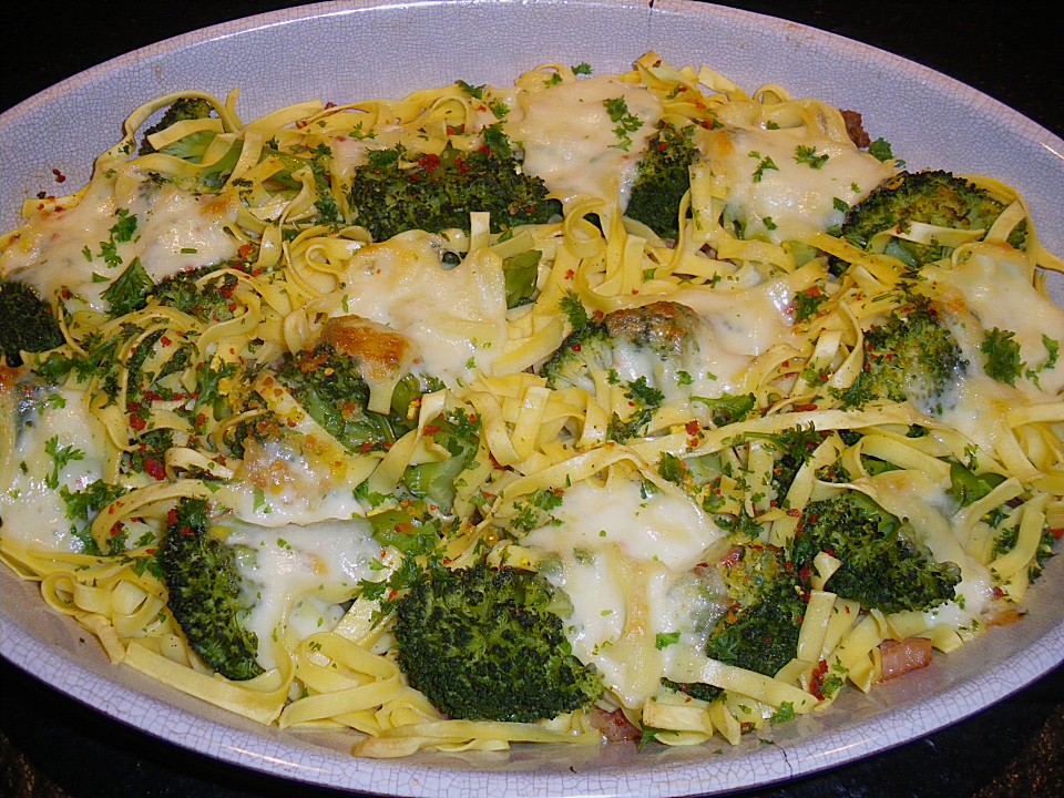 Fusilli mit Brokkoli und Mandeln - Die besten Rezepte mit Broccoli