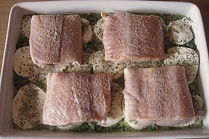 Lachsfilet auf Spinat und Mozzarella 1