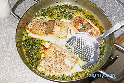 Lachsfilet auf Spinat und Mozzarella 4
