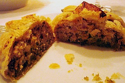 Paranussbraten in Bl&auml;tterteig mit Preiselbeersauce 4