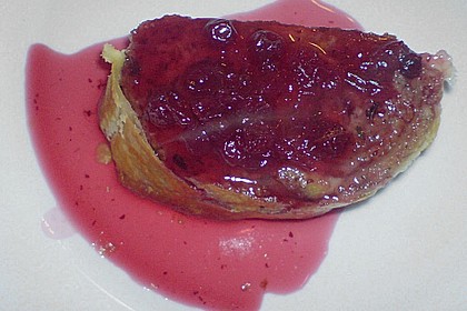 Paranussbraten in Bl&auml;tterteig mit Preiselbeersauce 9