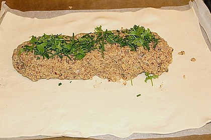 Paranussbraten in Bl&auml;tterteig mit Preiselbeersauce 10