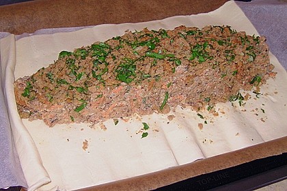 Paranussbraten in Bl&auml;tterteig mit Preiselbeersauce 22