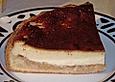 K&auml;sekuchen mit Apfelkompott