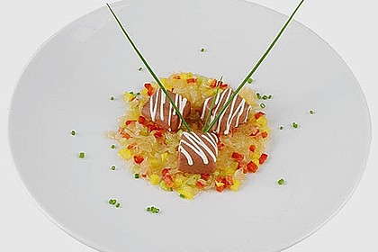 Blutwurst 'Pralinen' mit Paprika - Sauerkraut - Salat