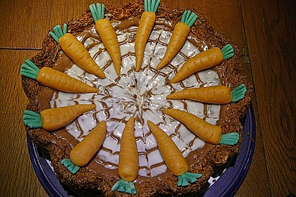 Nuss - M&ouml;hren - Torte