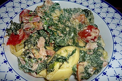 Tortellini gratiniert mit Lachs und Spinat 2