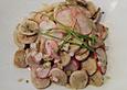 Warmer Wurstsalat mit Radieschen