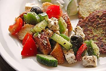 Kretischer Brotsalat