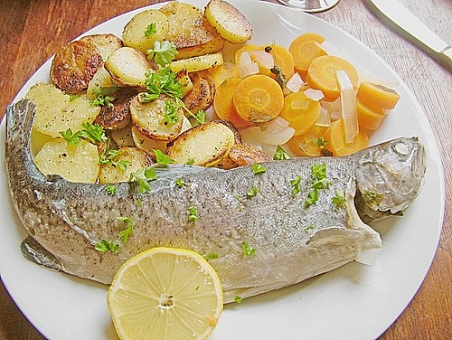 Forelle blau (Rezept mit Bild) von knuspernudel | Chefkoch.de