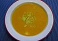 K&uuml;rbissuppe mit Lauchringelchen