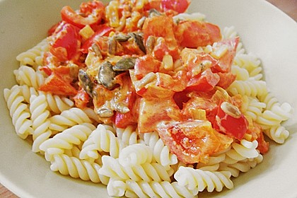 Fruchtige Paprika - Rahm - Soße 24