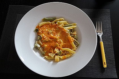 Fruchtige Paprika - Rahm - Soße 17