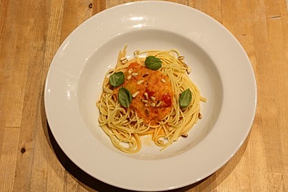 Fruchtige Paprika - Rahm - Soße