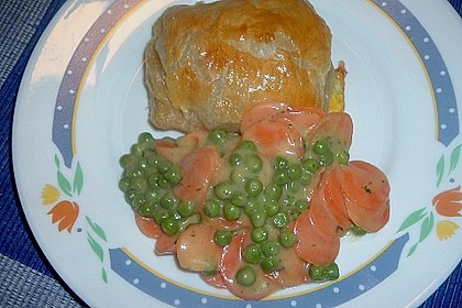 Putenschnitzel in Bl&auml;tterteig mit Karotten - Erbsen - Gem&uuml;se 1