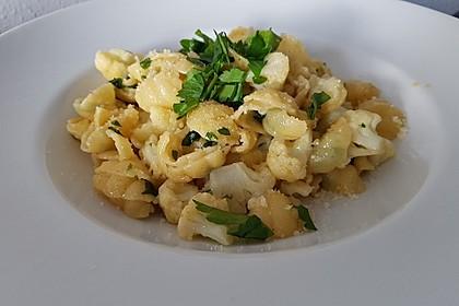 Italienische Nudeln mit Blumenkohl 1